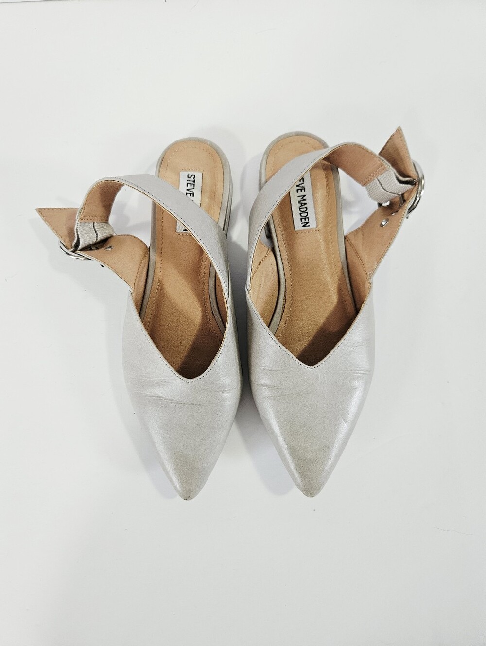 Steve Madden Courtney Grey Leather Buckle Accent Pointed Toe Slingback Flats 7 - Picture 2 of 7